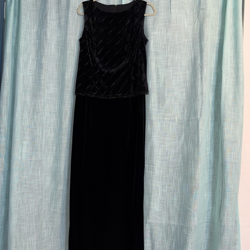 Scott McClintock Vintage 90s Velvet Beaded Hip Gown